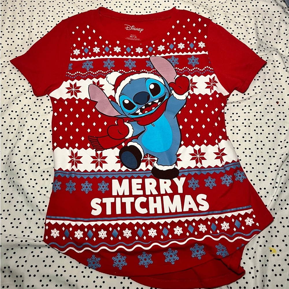 Short sleeve stitch christmas t shirt.